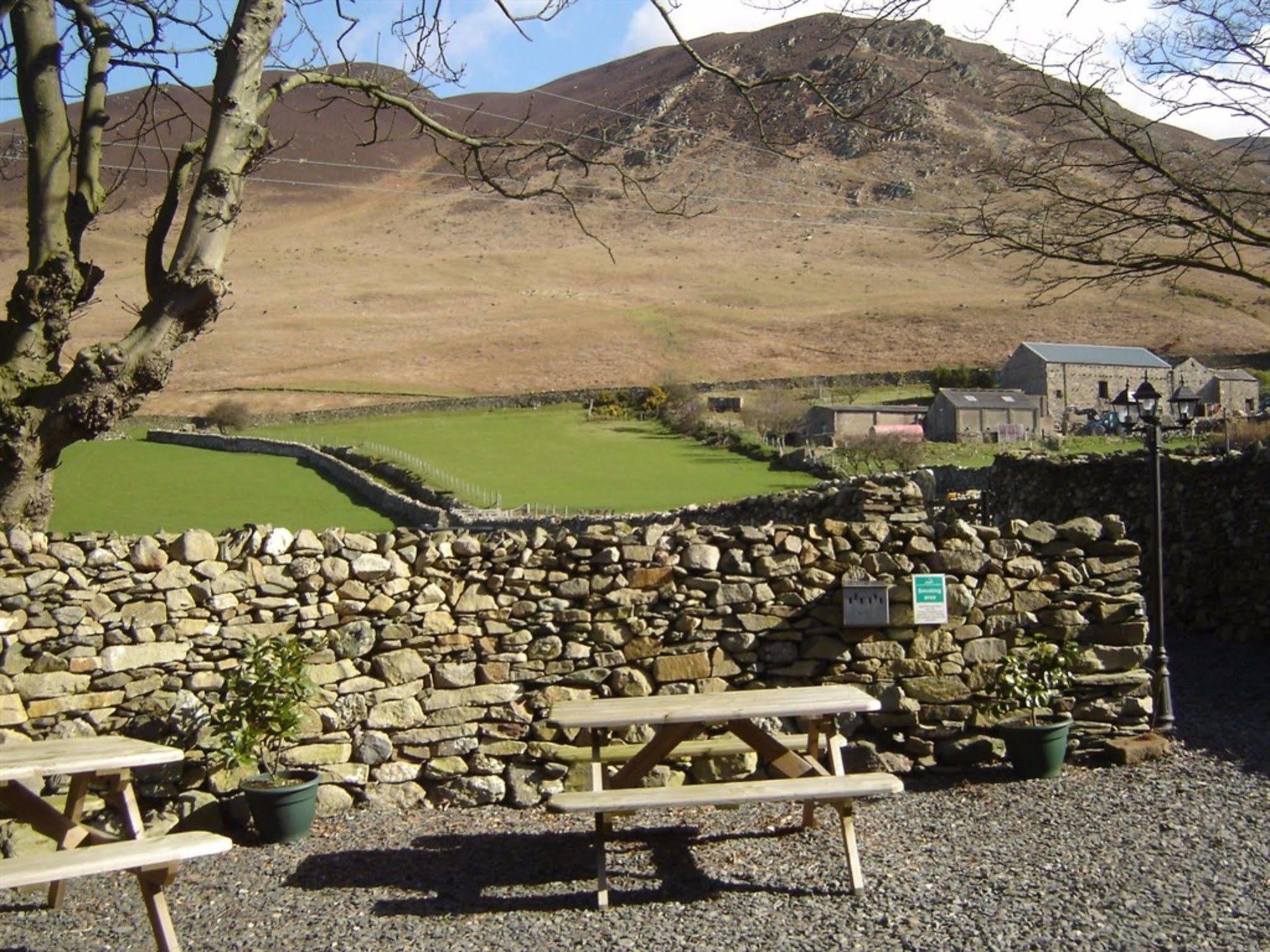 The Wayside And Whisky Barn Hotel Whitbeck Exterior photo